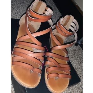 american eagle sandals